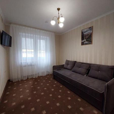 Apart-Hotel 24/7 Каменец-Подольский Экстерьер фото