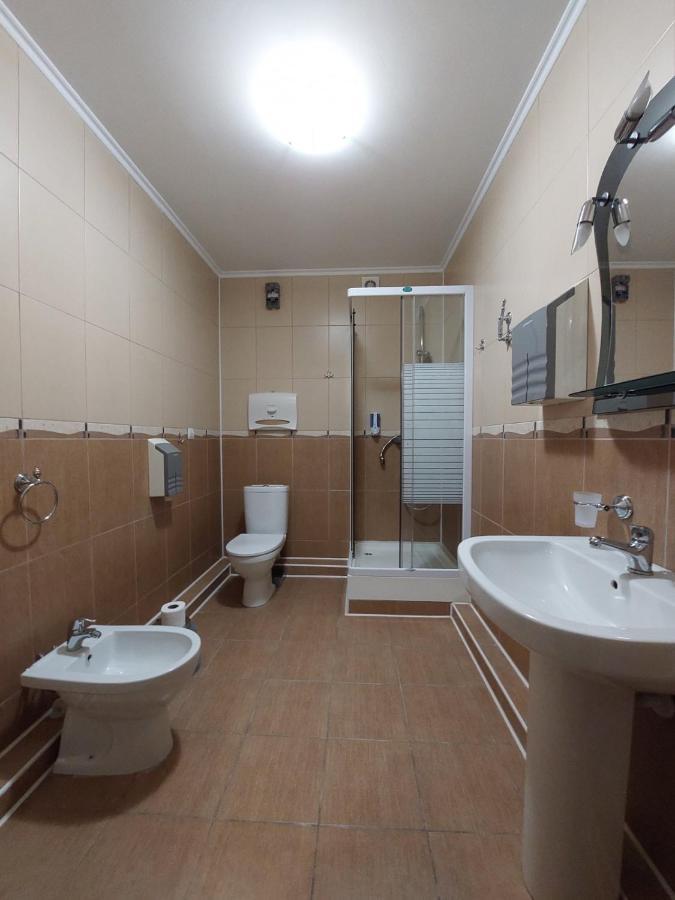 Apart-Hotel 24/7 Каменец-Подольский Экстерьер фото